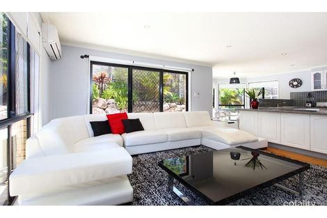 Property photo of 92 Coventry Circuit Carindale QLD 4152