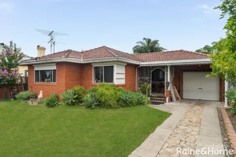 14 Nardoo St, Ingleburn, NSW 2565