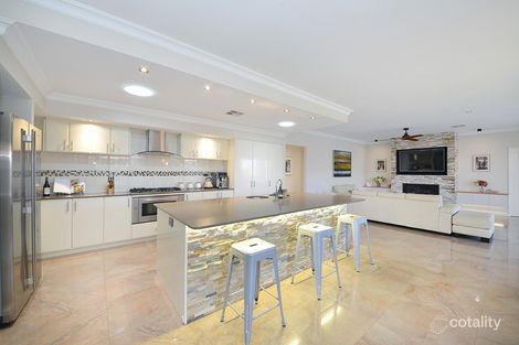 Property photo of 2 Calita Pass Carramar WA 6031