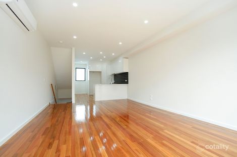 Property photo of 4/94 Snell Grove Oak Park VIC 3046
