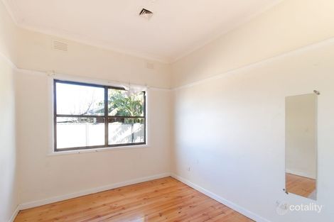 Property photo of 2 Vincent Avenue St Albans VIC 3021
