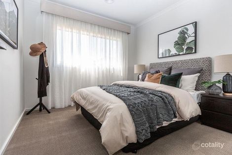 5 Elm Dr, Fraser Rise, VIC 3336