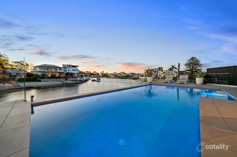 Property photo of 13 Crest View Key Broadbeach Waters QLD 4218