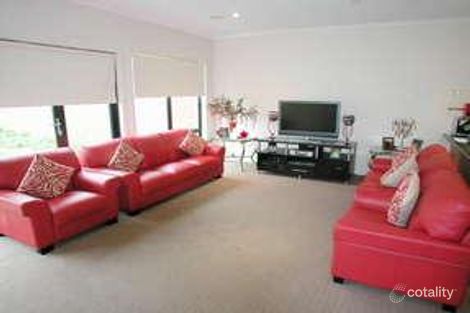 Property photo of 17 Marigold Crescent Gowanbrae VIC 3043