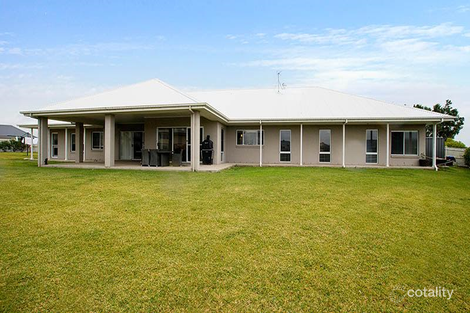 Property photo of 15 Arran Circuit Largs NSW 2320