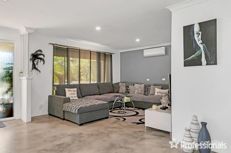 Property photo of 3 Macau Place Warnbro WA 6169