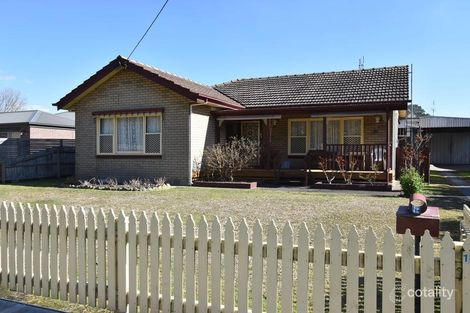 14 Mitchells Rd, Moe, VIC 3825