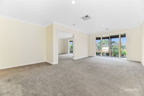 Property photo of 10 Sapphire Mews Skye VIC 3977