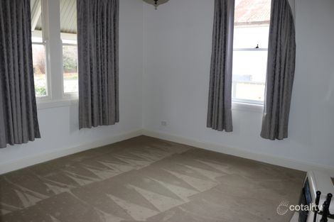 Property photo of 14 Wombat Street Young NSW 2594