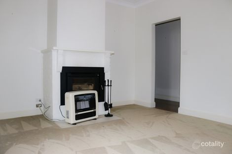 Property photo of 14 Wombat Street Young NSW 2594