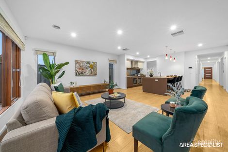Property photo of 62 Serene Way Clyde North VIC 3978