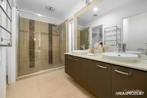 Property photo of 62 Serene Way Clyde North VIC 3978