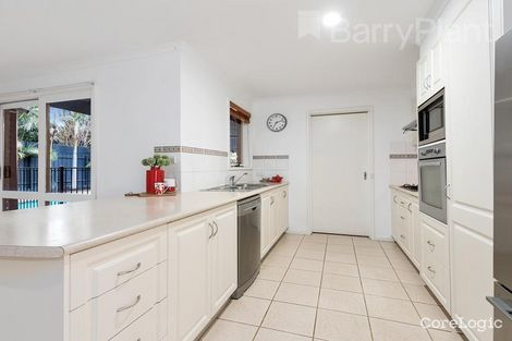 Property photo of 6 Newry Close Wantirna South VIC 3152