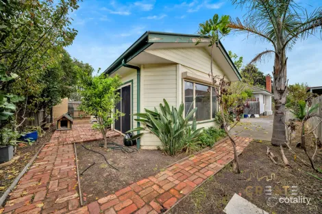 2/20 Melrose St, Braybrook, VIC 3019
