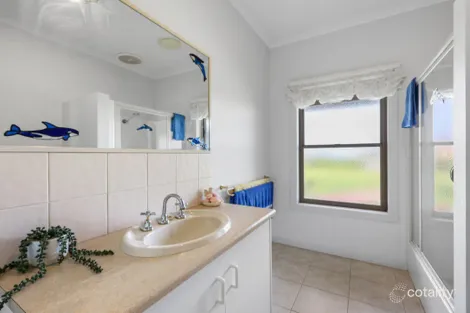 Property photo of 13 Logans Beach Road Warrnambool VIC 3280