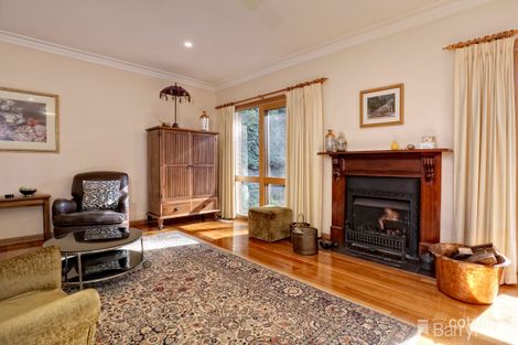 Property photo of 14 Lakeside Drive Emerald VIC 3782