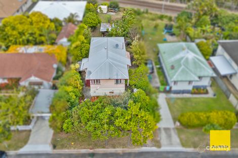 Property photo of 92 Haylock Street Wynnum QLD 4178