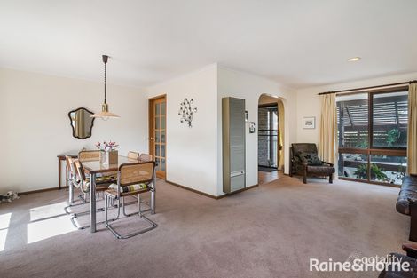 Property photo of 6 Fuller Court Sunbury VIC 3429