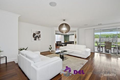 Property photo of 18 Somerfield Drive South Keysborough VIC 3173
