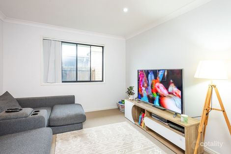 Property photo of 27 Tiffany Way Pimpama QLD 4209