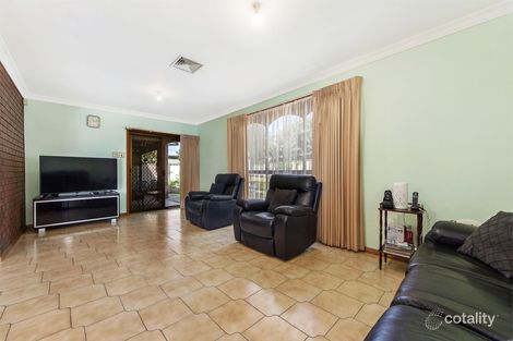 Property photo of 72 Fairfax Circuit Albanvale VIC 3021