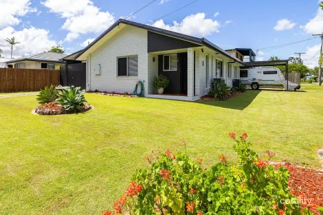 2 Tina St, Redland Bay, QLD 4165