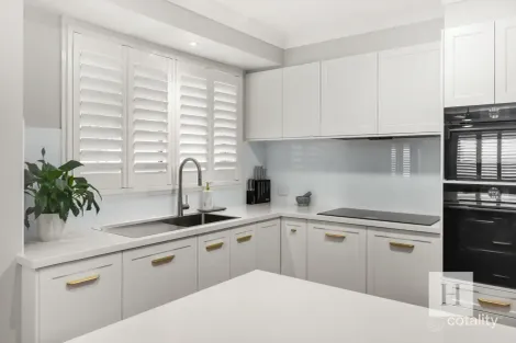 Property photo of 6 Oregon Place Hamlyn Terrace NSW 2259