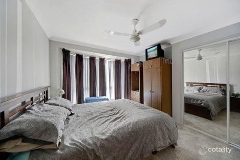 Property photo of 62 Crommelin Crescent St Helens Park NSW 2560