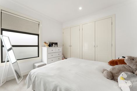 Property photo of 2/28 Melrose Street Mont Albert North VIC 3129