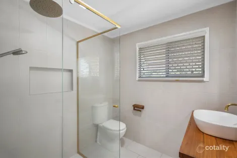 Property photo of 5 Webb Street Riverview QLD 4303