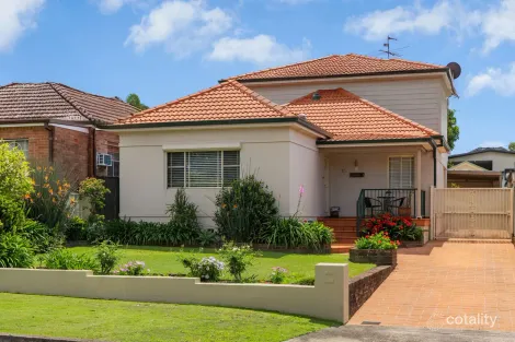 Property photo of 10 Bungalow Road Roselands NSW 2196