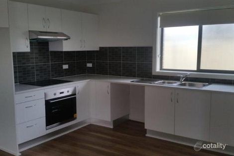 Property photo of 28 Sunset Avenue Lurnea NSW 2170