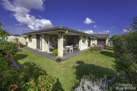 Property photo of 24 Massie Crescent Tuncurry NSW 2428
