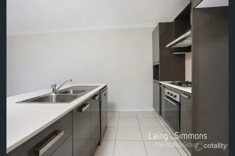Property photo of 9 Daylesford Close Ropes Crossing NSW 2760