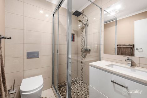 Property photo of 2 Carbon Crescent Mill Park VIC 3082