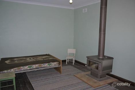 Property photo of 23 Knight Street Northam WA 6401