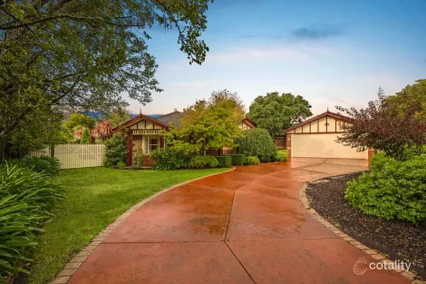 6 Comic Ct, New Gisborne, VIC 3438