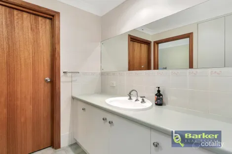 Property photo of 12 Goldfinch Way Hewett SA 5118