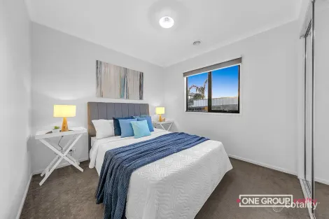 Property photo of 65 Cloverfield Crescent Wollert VIC 3750