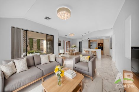 65 Wyatt Rd, Hocking, WA 6065