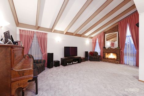 Property photo of 35 Wyandra Way Rowville VIC 3178