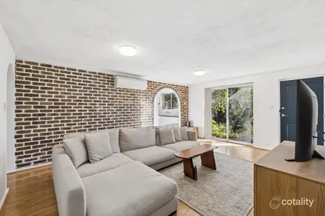 4/123 Brighton Rd, Scarborough, WA 6019