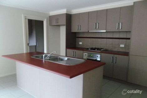 Property photo of 2/49 Princes Highway Pakenham VIC 3810