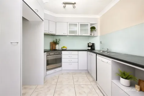 Property photo of 2/19 Temple Street Coorparoo QLD 4151