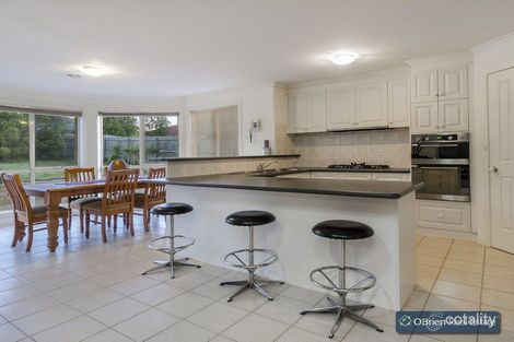 Property photo of 3 Balanka Court Berwick VIC 3806