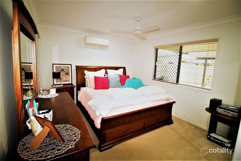Property photo of 19 Woden Crescent Ooralea QLD 4740