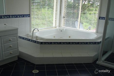 Property photo of 8 Knightsbridge Avenue Glenwood NSW 2768