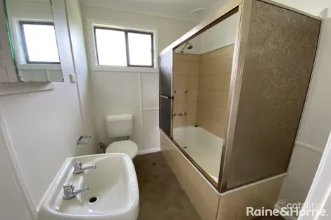 Property photo of 10 Garema Road Orange NSW 2800