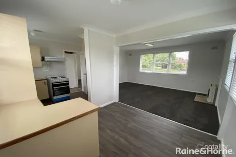 Property photo of 10 Garema Road Orange NSW 2800