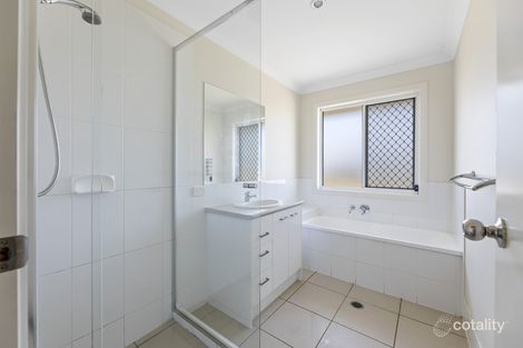 Property photo of 14 Wandoo Crescent Westbrook QLD 4350